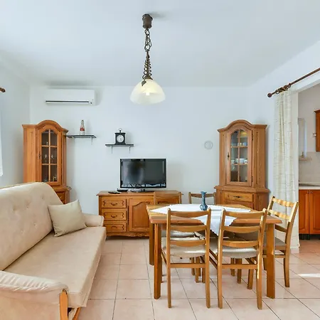 Daire With Parking Space - 23606