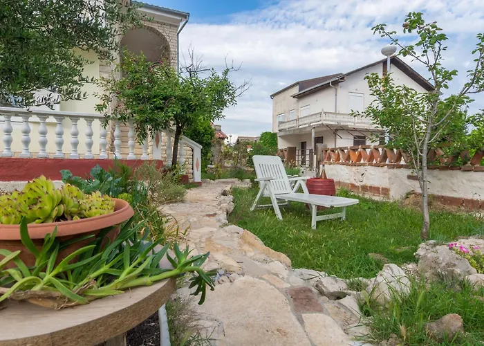 With Parking Space - 23606 Апартаменты