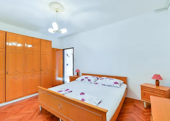 With Parking Space - 23606 Апартаменты *